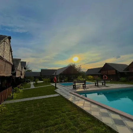 Nipoh Beach Cottage Kijal Exterior photo