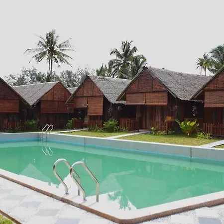 Nipoh Beach Cottage Kijal Exterior photo